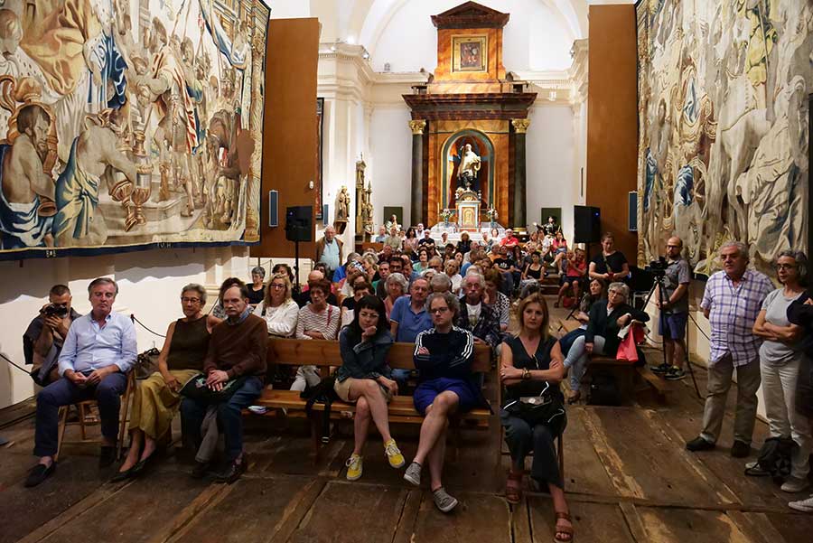 Proyección de 'Dreams of centenarias', de Robertas Verba